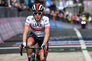 Giro d'Italia, Masnada vince sesta tappa. Conti nuova maglia rosa