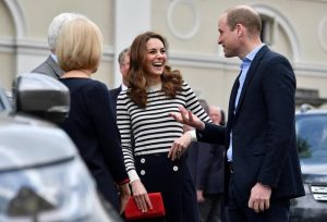 Royal baby, Kate e William a Meghan e Harry: "Benvenuti nel club degli insonni"