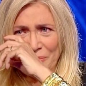 Domenica In, Simona Sparaco fa piangere Mara Venier in diretta: "Mia madre..."