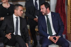 Salvini, Di Maio, Spadolini e le donne: a letto la storia d'Italia