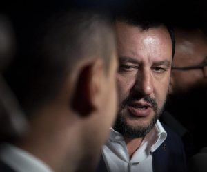 Salvini, ultimatum rabbioso ai 5 Stelle: "Tappatevi la bocca. Ultimo avviso"