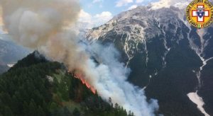 Incendio Cortina: esplosi due reperti bellici. Potrebbero scoppiarne altri