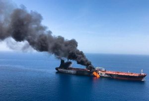 Petroliere attaccate nel Golfo dell'Oman, giallo sulle mine: Usa pubblicano un video, l'armatore giapponese smentisce