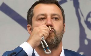 Salvini contro Luciana Breggia e Matilde Betti, un saggio di machismo giudiziario populista