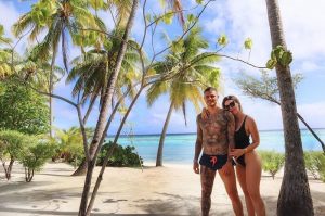 Wanda Nara e Mauro Icardi, vacanze extra lusso in Polinesia. Nello stesso resort dei Ferragnez da 3 mila euro a notte