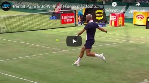youtube Jo-Wilfried Tsonga e Benoît Paire, show a Halle: giocano a calcio con pallina da tennis VIDEO