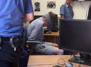 Mario Cerciello Rega, un arrestato bendato in caserma. Salvini: “L’unica vittima è il carabiniere”