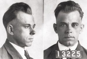 John Dillinger, giallo sulla sua morte: i resti del gangster saranno riesumati 85 anni dopo