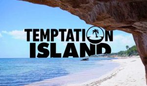 Temptation Island 2019, la proposta di Massimo alla single Elena. E Katia spacca tutto...