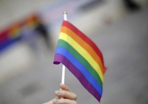 Gay come pedofili e necrofili: Fratelli d'Italia li equipara in Emilia Romagna