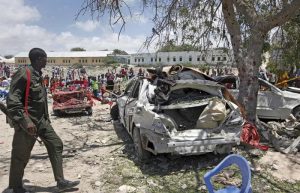 Somalia, commando di terroristi islamici assalta albergo a Kismayo: almeno 12 morti