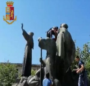 roma statua san francesco