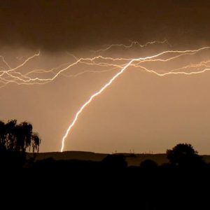 Sardegna, tempesta di fulmini si abbatte sull'isola: 15mila in sei ore