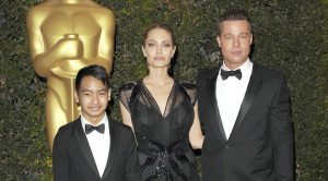 Angelina Jolie, Maddox e Brad Pitt