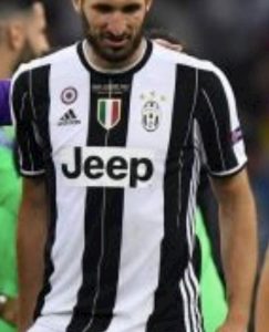 Sarri Chiellini grave infortunio saltano Juventus Napoli difensore dovrà operarsi
