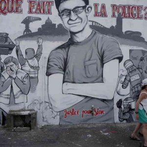 Emmanuel Macron blues: Benalla, il ritocco di Brigitte, il giovane morto nella Loira