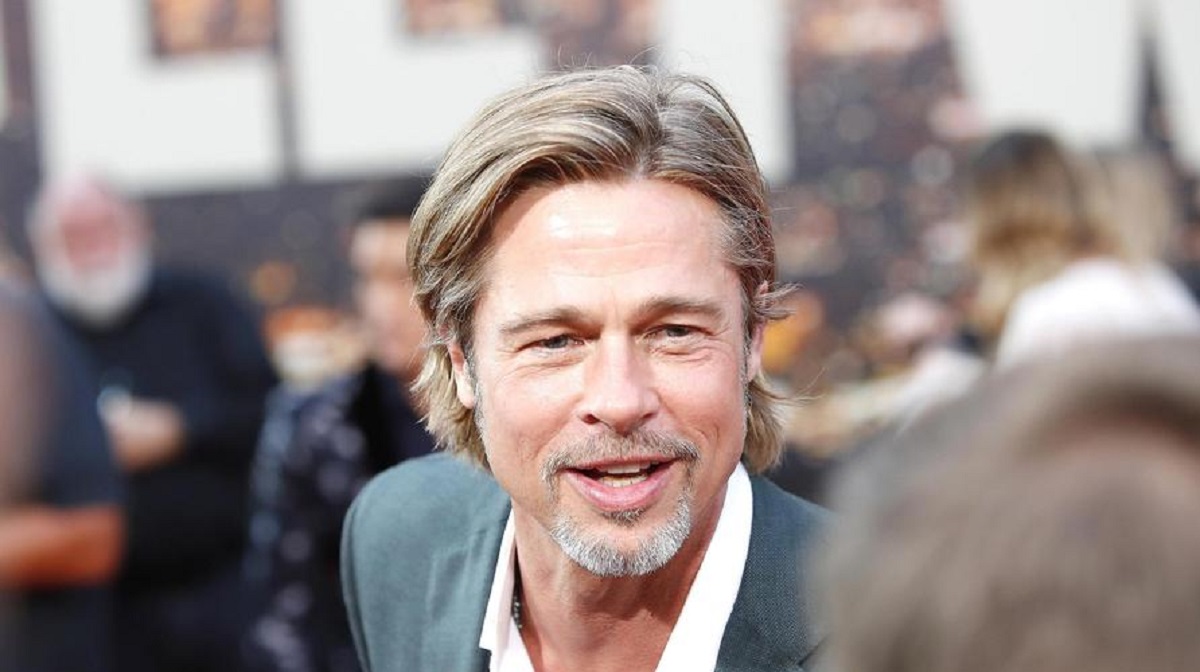 Brad Pitt consegna pacchi viveri a Los Angeles e non lo riconosce nessuno