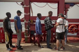 Migranti, Tunisia, marocco e Algeria nella "rotazione" degli sbarchi