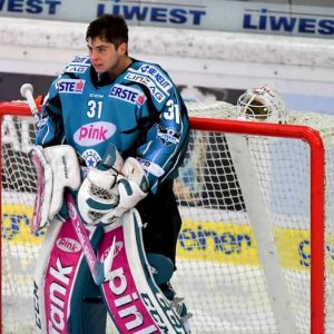 Austria, strage a Kitzbuhel: giocatore di hockey tra le vittime