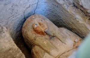 Egitto, a Luxor scoperte 20 bare di legno colorate: "Forse destinate a sommi sacerdoti"