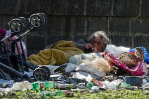 Campania e Sicilia le prime due regioni in Europa a più alto rischio povertà
