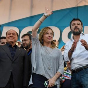 Salvini flop a San Giovanni, il manganello di Zaia si affloscia