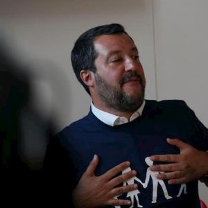 Salvini geniale suicida. Nel frattempo, quanti danni?