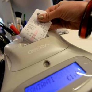 Commercianti: 2mila euro di multa se non danno scontrino con codice fiscale cliente per lotteria