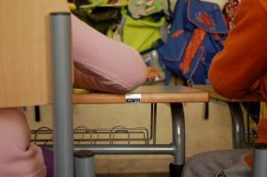 Roma, bimbi di una scuola elementare denunciano la maestra: "Picchia la nostra compagna disabile"