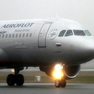 Aeroflot, pilota muore infarto in volo: atterraggio emergenza