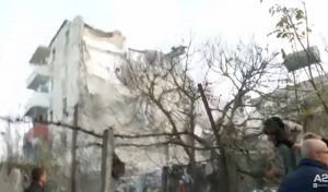Terremoto Albania, palazzo crolla in diretta tv VIDEO