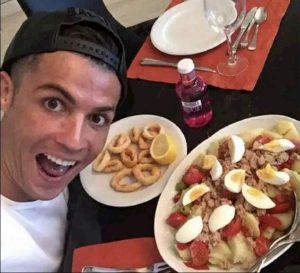 Cristiano Ronaldo dieta Messi ecco i segreti dei campioni 