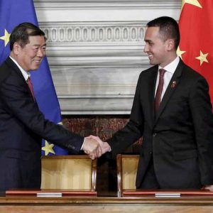 Italia, accordo di Di Maio con la Cina per fare uno sgarbo all'Unione Europea?