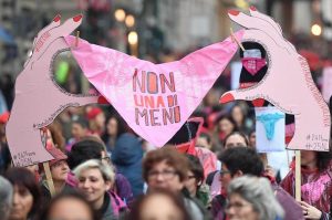 Violenza sulle donne, la manifestazione a Roma: almeno 10mila al corteo