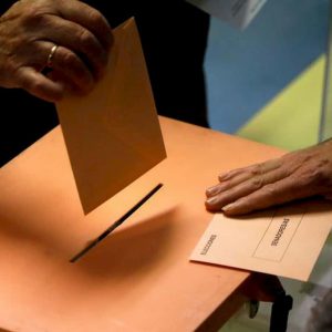 Elezioni Spagna: niente maggioranza, di nuovo. Ma l'ultradestra Vox (terzo partito) raddoppia i seggi