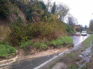 Maltempo: a Gressoney 500 persone isolate per rischio valanghe, in Val d'Ossola due famiglie sgomberate