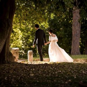 Matrimoni con rito civile superano quelli in chiesa. Ci si sposa di più, ma più tardi