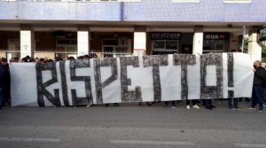 Napoli contestazione San Paolo video YouTube mercenari andate a lavorare 