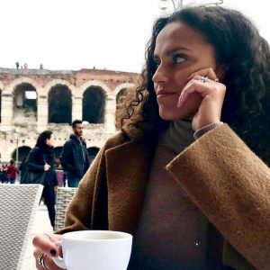 Parigi, studentessa italiana cade dalla finestra e muore