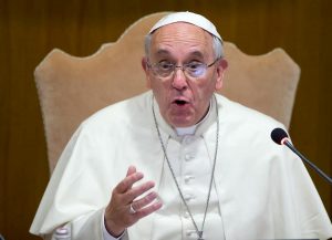 I cento contro Papa Francesco "sacrilego" e idolatrico". Il documento