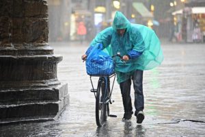 Meteo, due cicloni in arrivo sull'Italia da lunedì 11 novembre