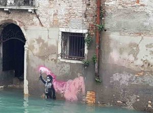 Venezia martirio e disastro: ecco le foto della città in ginocchio 01