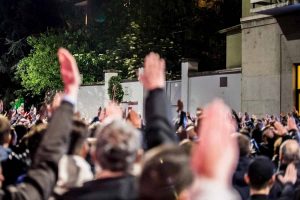 Milano, fecero il saluto romano in ricordo di Sergio Ramelli: chiesto processo per 28 estremisti