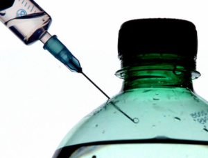 Torino, ammoniaca nella bottiglietta d'acqua: 13enne finisce in ospedale
