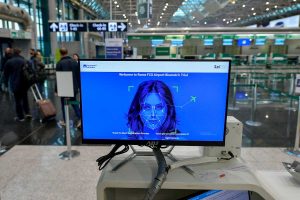 Fiumicino, al via sperimentazione per riconoscimento biometrico passeggeri. E' il primo in Italia