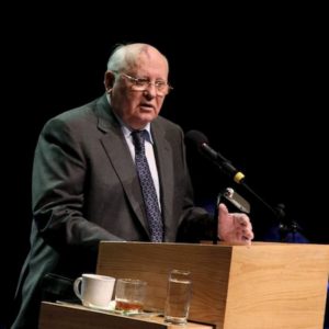 Russia, Mikhail Gorbaciov ricoverato in ospedale per polmonite