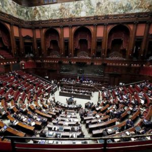 Manovra, la Camera conferma la fiducia con 334 voti a favore