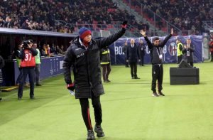 Bologna-Milan, Mihajlovic è tornato in panchina: sempre in piedi con la grinta di un leone