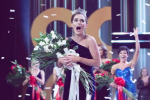 Camille Schrier è Miss America 2020: stupisce con la chimica