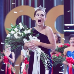 Camille Schrier è Miss America 2020: stupisce con la chimica